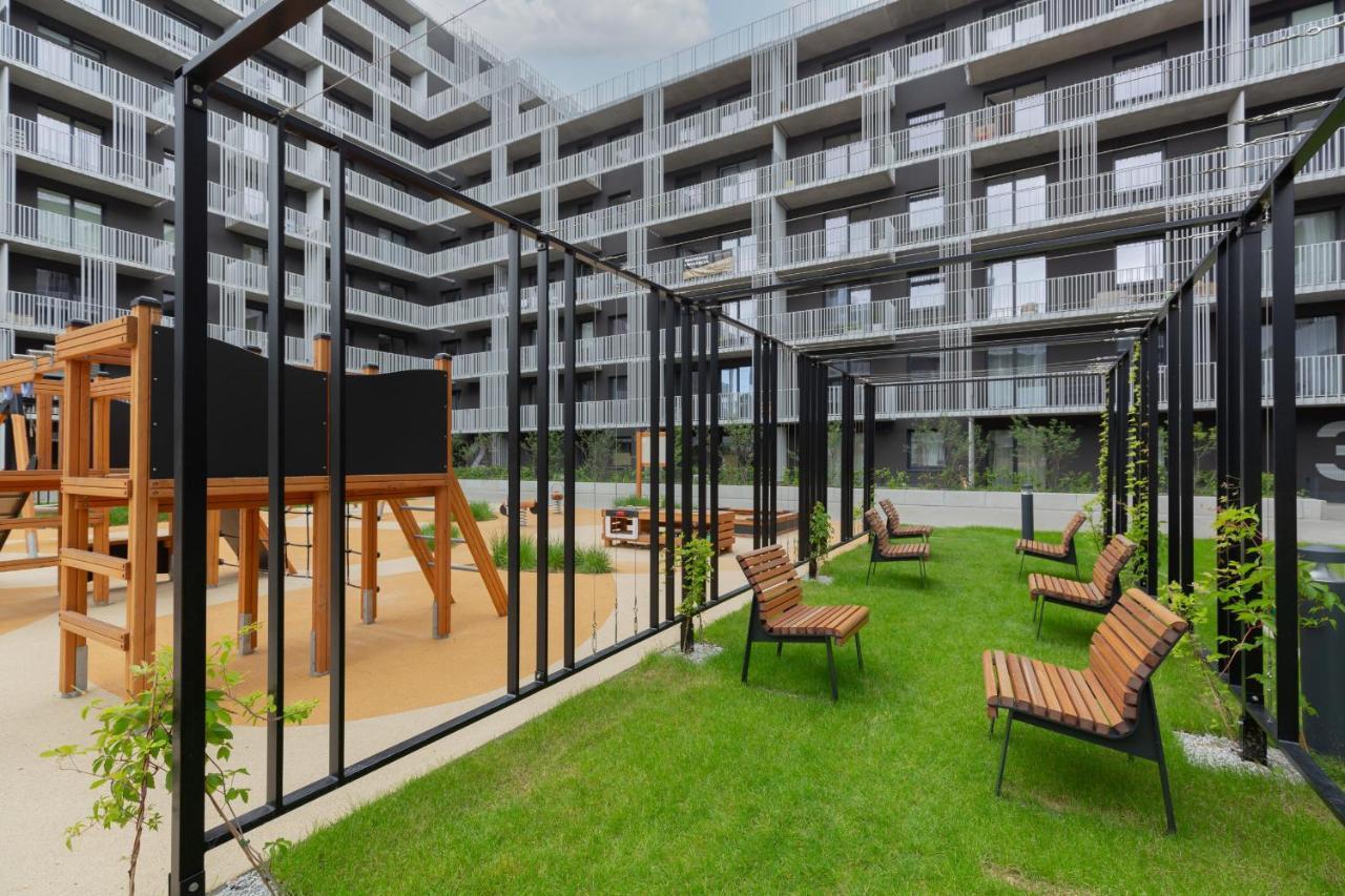 Stacja Wola Apartment Guminska By Noclegi Renters Warsaw Exterior photo